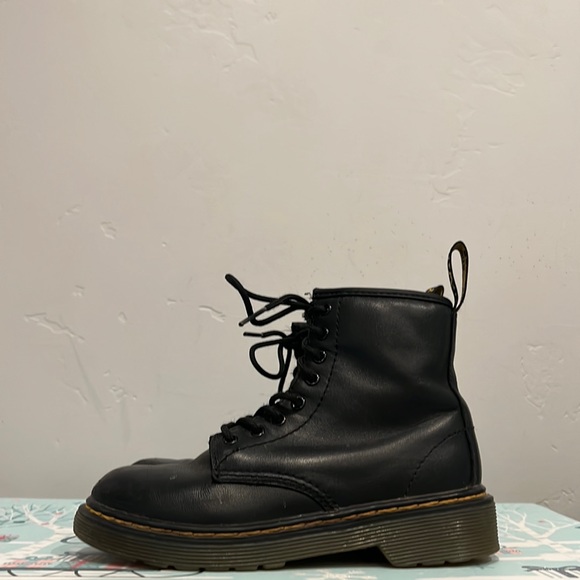 Black Dr martens size 13 Kids - Picture 1 of 3